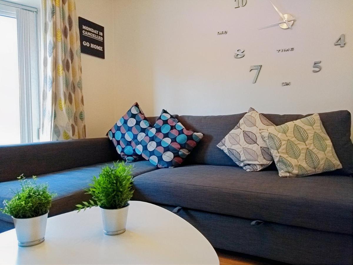 Very Central Location- Free Parking - 2 Bedrooms Μπέλφαστ Εξωτερικό φωτογραφία
