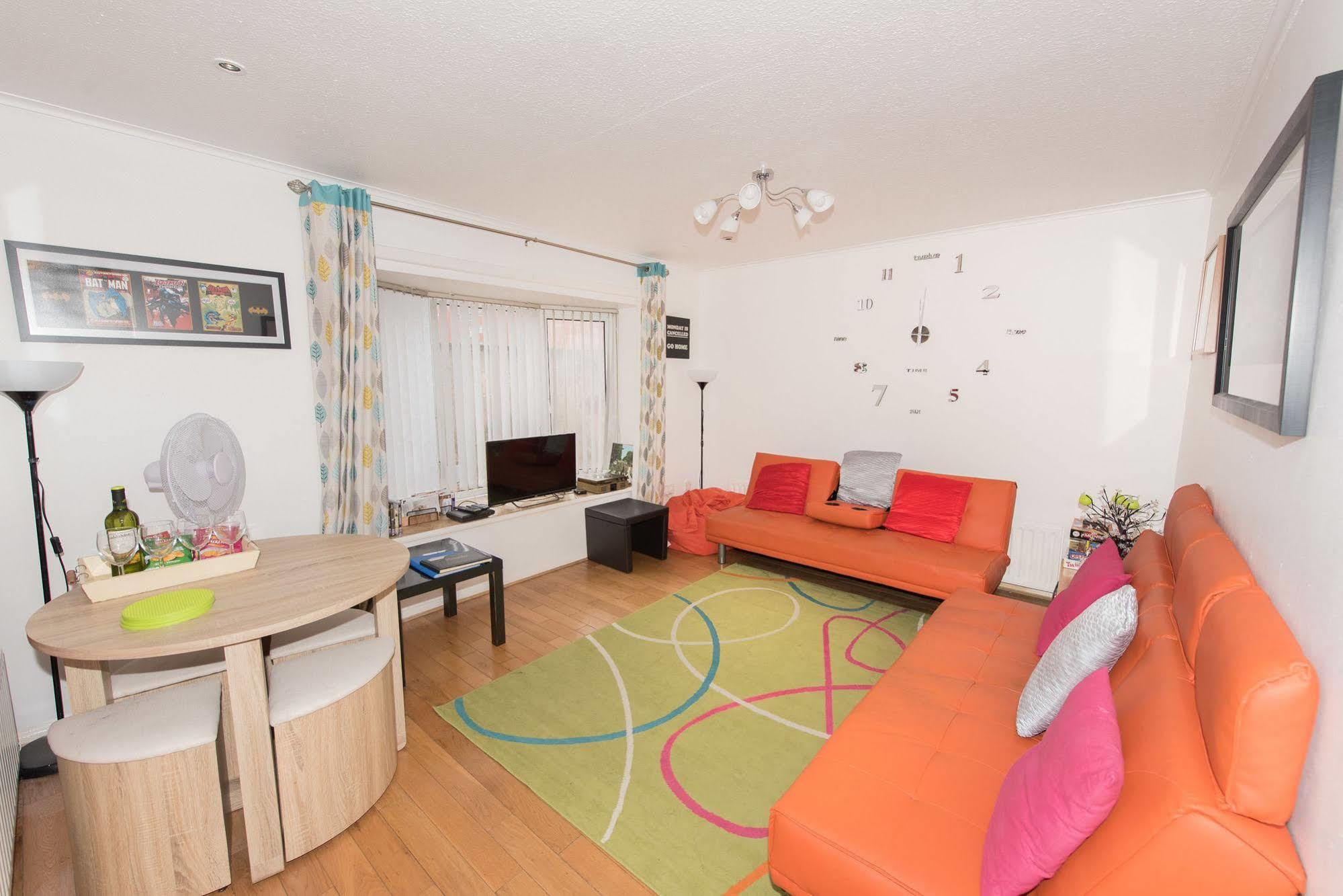 Very Central Location- Free Parking - 2 Bedrooms Μπέλφαστ Εξωτερικό φωτογραφία
