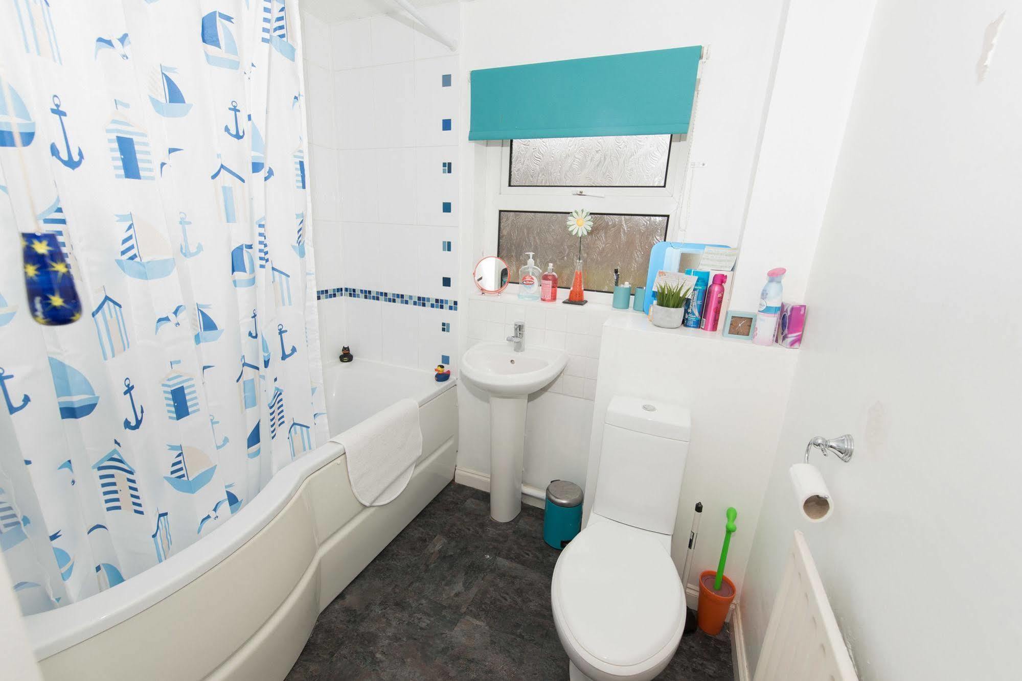 Very Central Location- Free Parking - 2 Bedrooms Μπέλφαστ Εξωτερικό φωτογραφία