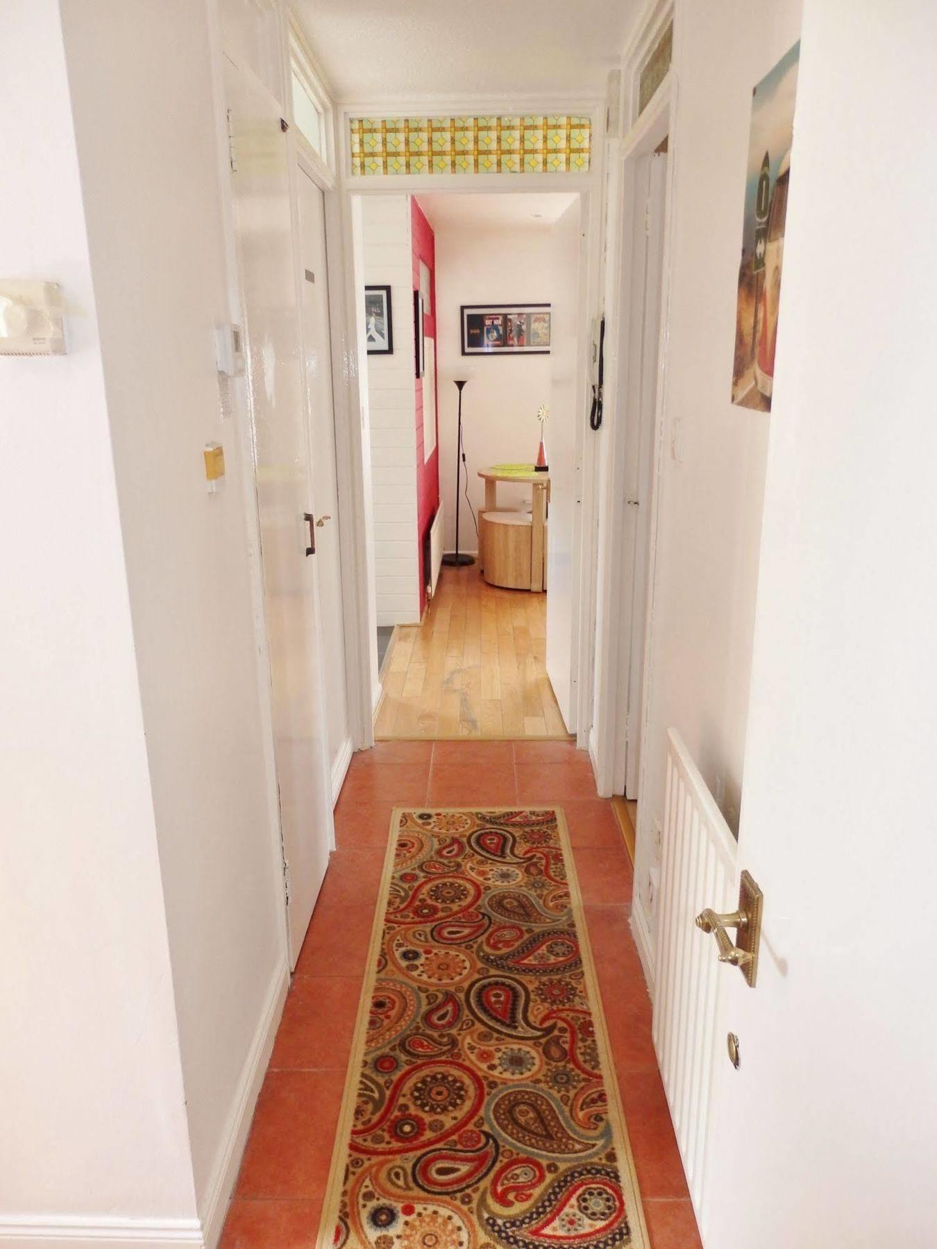 Very Central Location- Free Parking - 2 Bedrooms Μπέλφαστ Εξωτερικό φωτογραφία