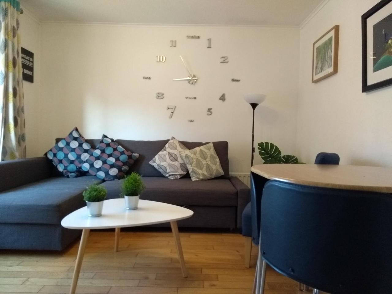 Very Central Location- Free Parking - 2 Bedrooms Μπέλφαστ Εξωτερικό φωτογραφία