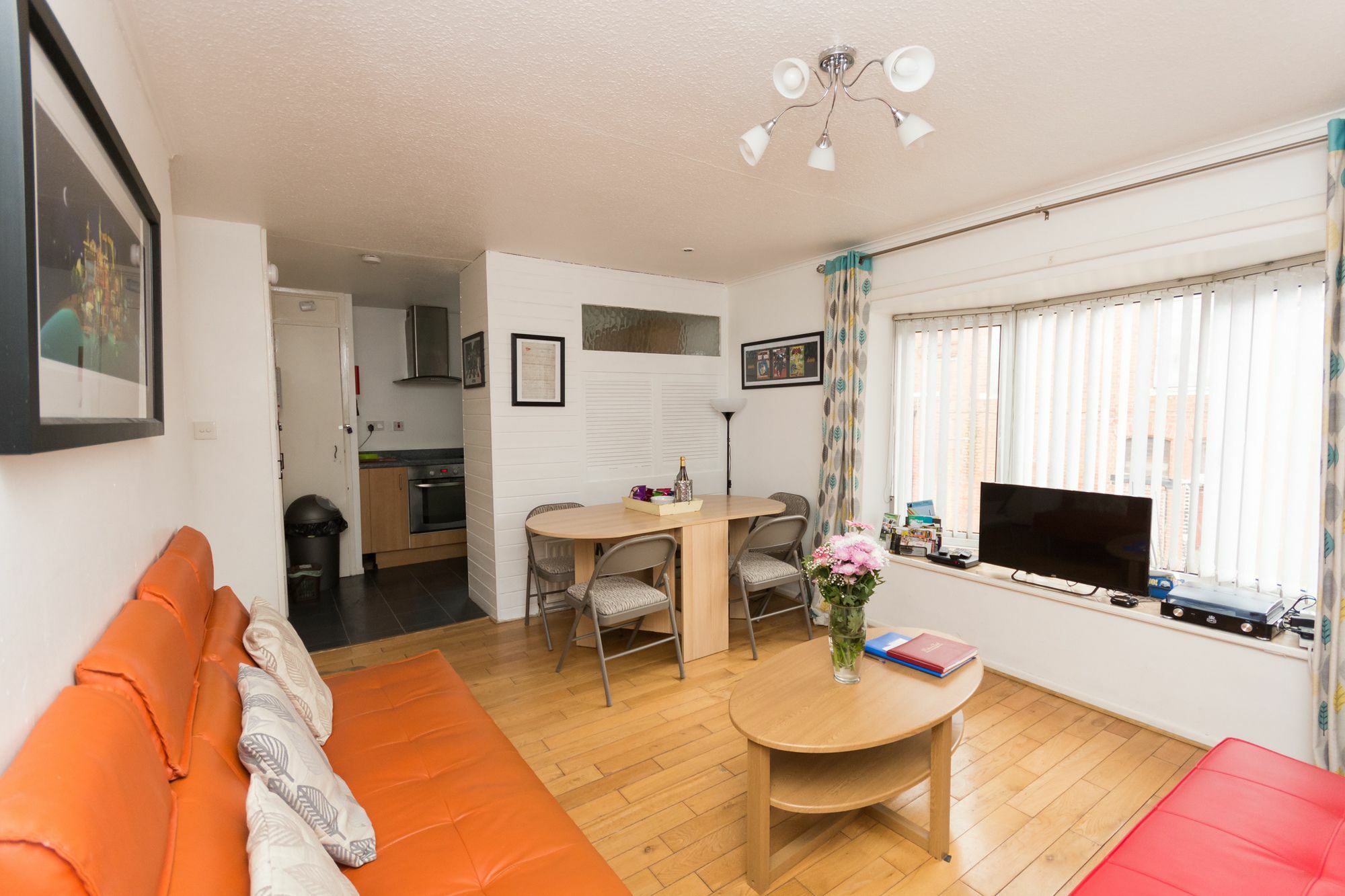 Very Central Location- Free Parking - 2 Bedrooms Μπέλφαστ Εξωτερικό φωτογραφία